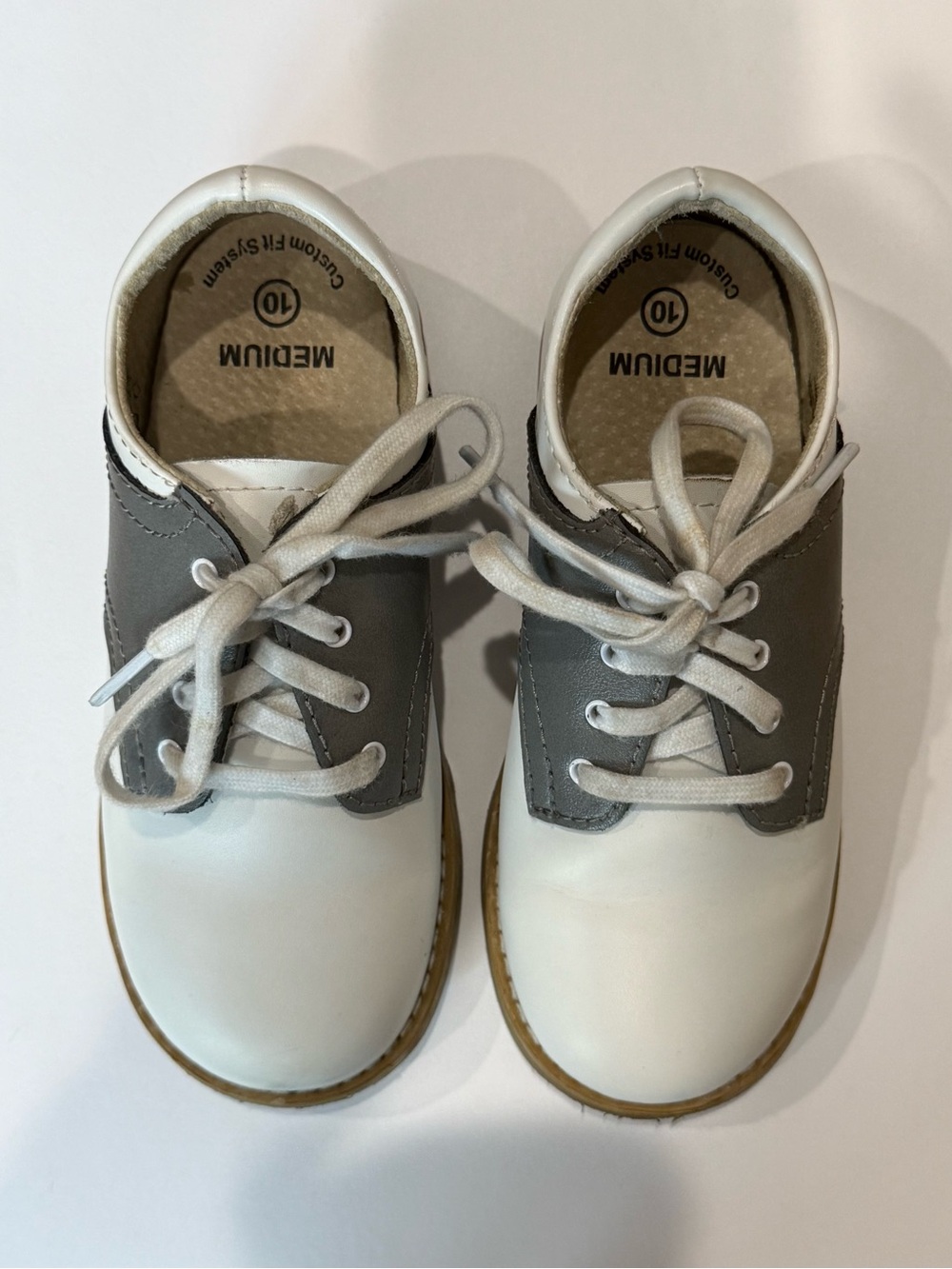 Footmates Classic Kids Saddle Dress Shoes - White & Gray